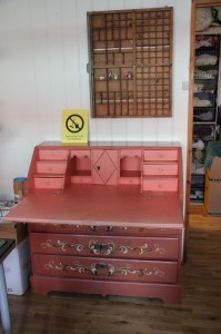 20110508_skatoll5 Desk open