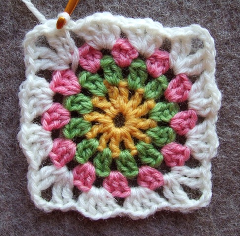 circleinsquare Circle in square pattern from Sols(tr)ikke (Norwegian)